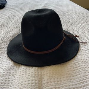 Ale by Allesandra suede hat